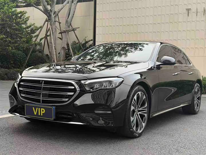 Mercedes-Benz E-Class 2025 E 300 L Luxury — фото 2