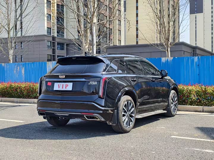 Cadillac XT5 2025 2.0 T Premium — фото 9