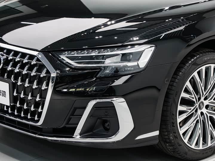 Audi A8 2025 A 8 L 50 TFSI quattro — фото 8