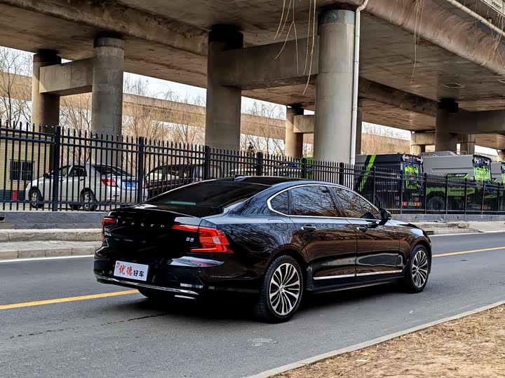 Volvo S90 2023 B 5 — фото 16