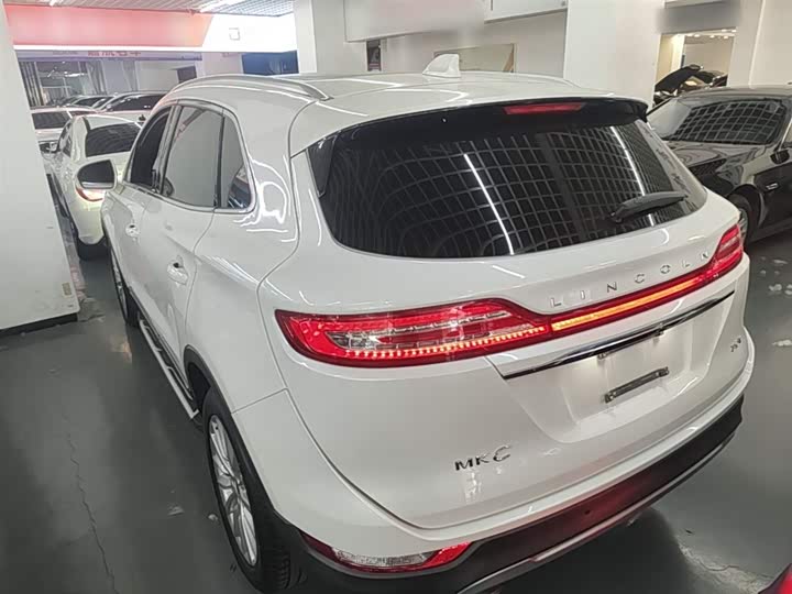 Lincoln MKC 2019 2.0 T 2 WD VI — фото 5