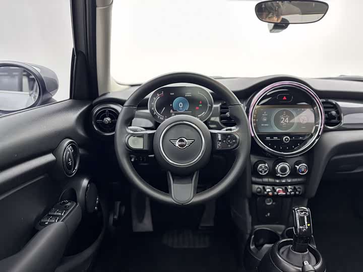 MINI Hatch — фото 11