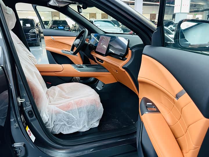Changan CS75 PLUS 2025 1.5 T — фото 8