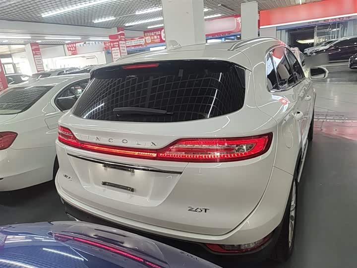 Lincoln MKC 2019 2.0 T 2 WD VI — фото 6