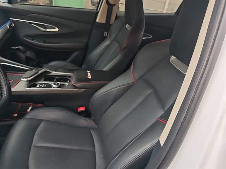 Changan UNI-T 2020 1.5 T Flagship — фото 15