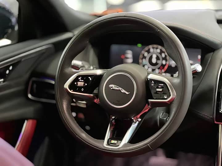 Jaguar XEL 2022 2.0 T 250 PS R-DYNAMIC S — фото 8
