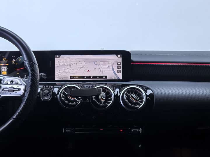Mercedes-Benz A-Class 2023 A 200 L — фото 16