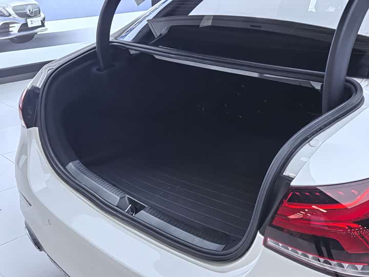 Mercedes-Benz A-Class 2023 A 200 L — фото 7
