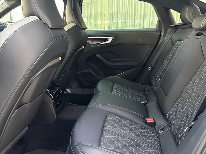 Audi A5L 2026 2.0 T quattro — фото 8