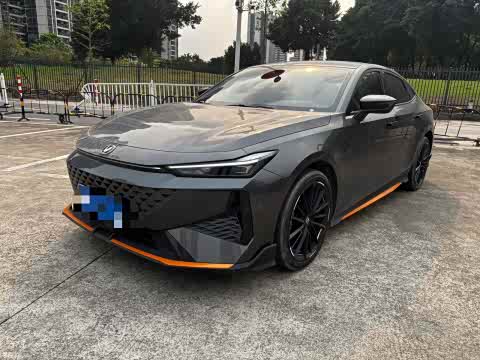 Changan UNI-V 2024 1.5 T Sport — фото 11