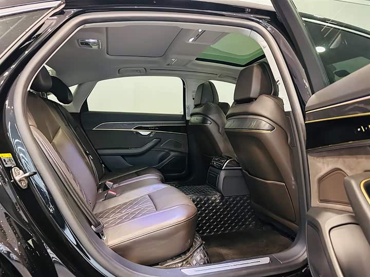 Audi A8 2021 A 8 L 50 TFSI quattro Comfort — фото 11