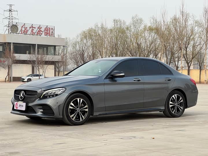 Mercedes-Benz C-Class 2019 C 260 — фото 1