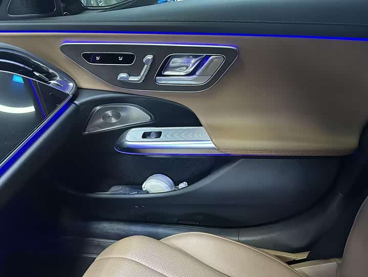 Mercedes-Benz E-Class 2025 E 300 L Luxury — фото 6