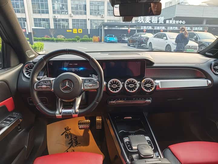 Mercedes-Benz GLB 2021 AMG GLB 35 4 MATIC — фото 18