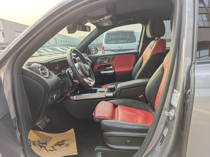Mercedes-Benz GLB 2021 AMG GLB 35 4 MATIC — фото 11