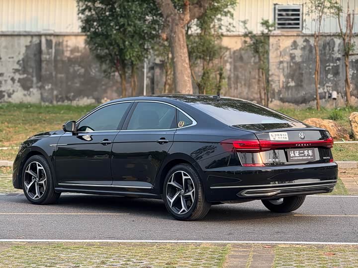 Volkswagen Passat — фото 7