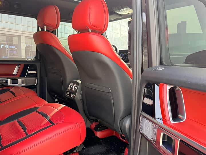 Mercedes-Benz G-Class 2019 AMG G 63 — фото 8