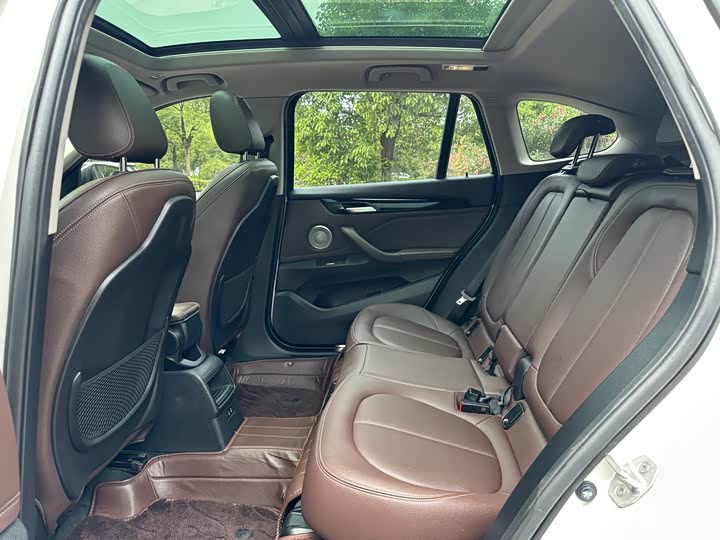 BMW X1 2021 s Drive 20 Li — фото 36