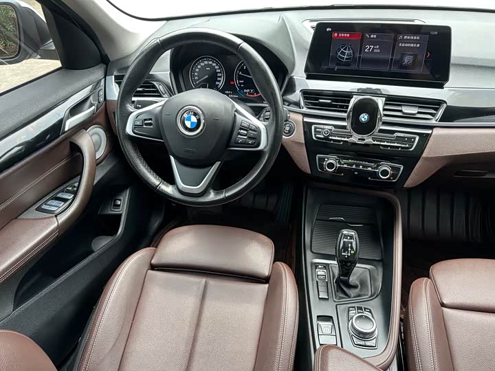 BMW X1 2021 s Drive 20 Li — фото 32