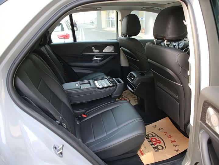 Mercedes-Benz GLE 2024 GLE 450 4 MATIC Luxury — фото 8