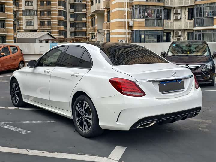 Mercedes-Benz C-Class 2018 C 200 — фото 6