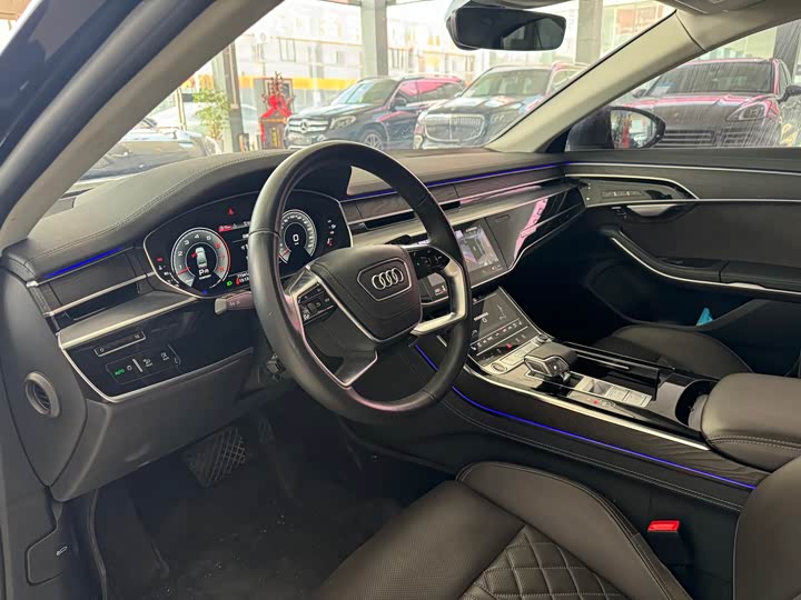 Audi A8 2023 A 8 L 50 TFSI quattro — фото 10