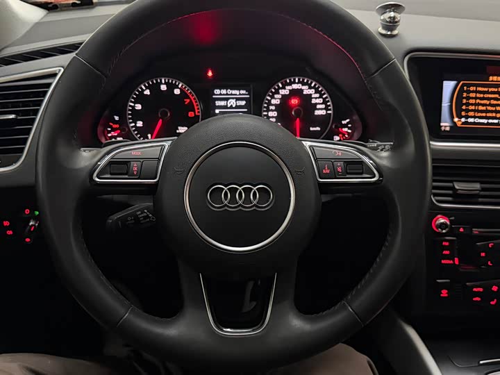 Audi Q5 2017 Plus 40 TFSI — фото 8