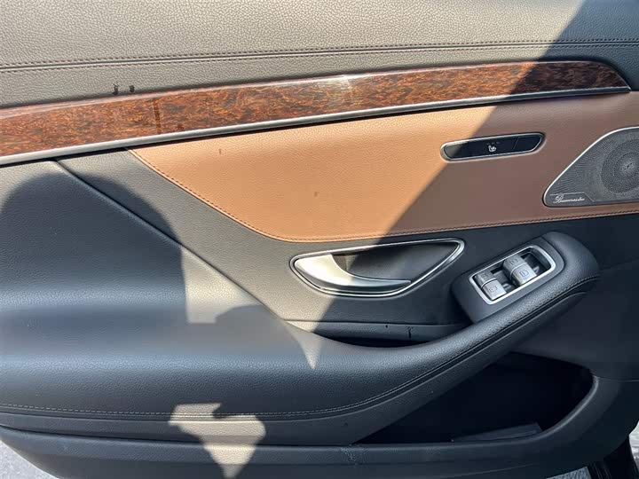 Mercedes-Benz S-Class S 320 L — фото 16