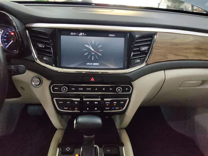 Trumpchi GS8 2017 320 T 2 WD ( ) — фото 9