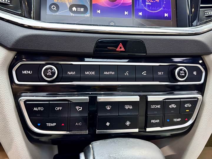 Trumpchi GS8 2017 320 T 2 WD ( ) — фото 16