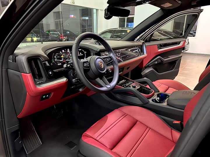 Porsche Cayenne 2024 Cayenne E-Hybrid 2.0 T — фото 6