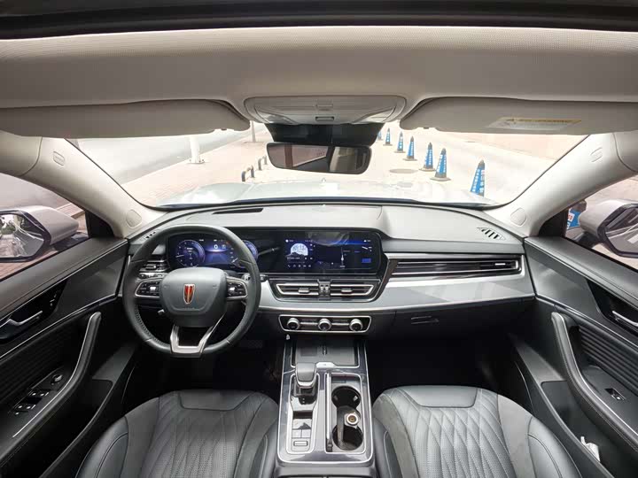 Hongqi HS5 2023 2.0 T 4 WD Pro — фото 6