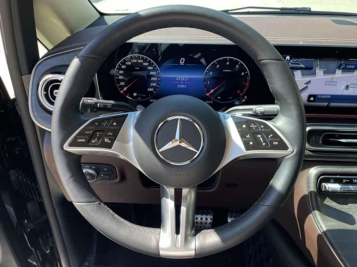 Mercedes-Benz V-Class 2024 V 300 L — фото 5