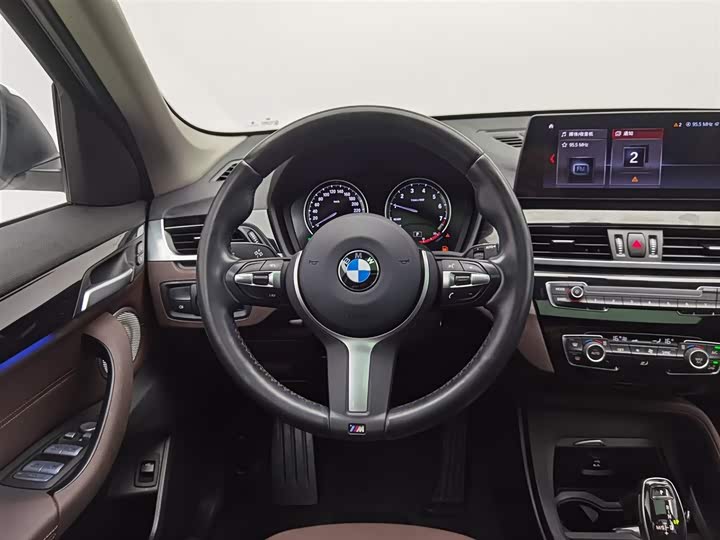 BMW X1 2022 s Drive 25 Li Leading — фото 11