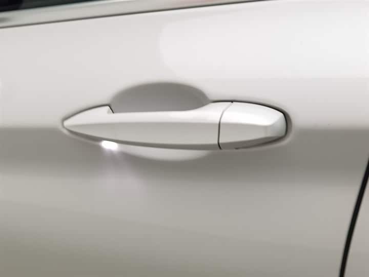 BMW X1 2022 s Drive 25 Li Leading — фото 18