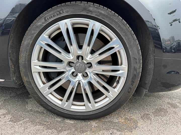 Audi A8 2014 A 8 L 6.3 FSI W 12 quattro Flagship — фото 17
