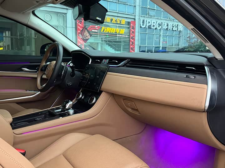 Jaguar XFL 2024 2.0 T P 250 2 WD — фото 13