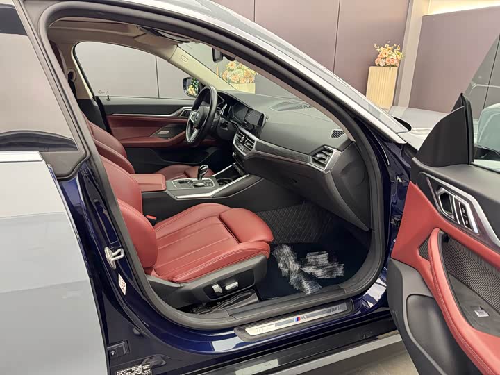 BMW 4-Series 2022 425i Gran Coupe M — фото 9