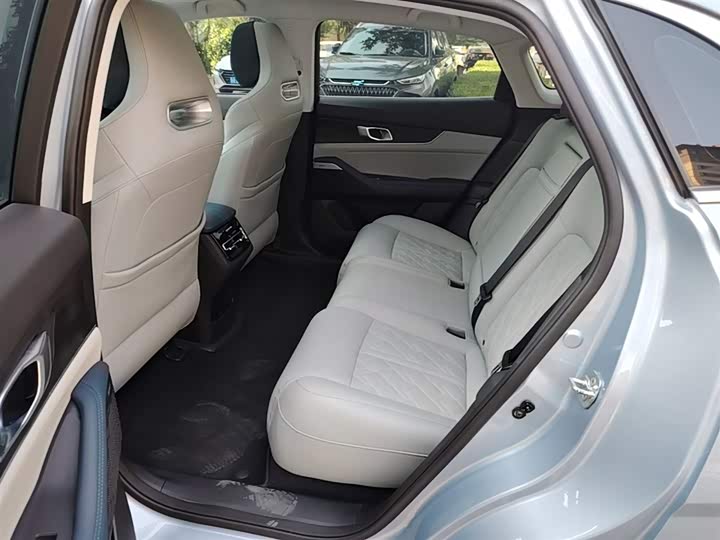 Changan UNI-K 2022 i DD 130km 1.5 T — фото 17