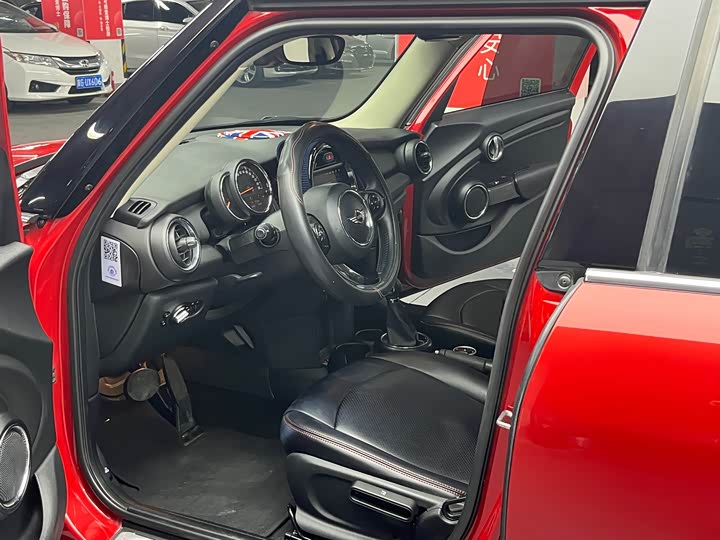 MINI Hatch — фото 12