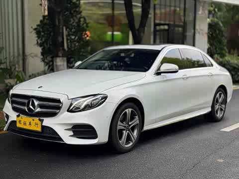 Mercedes-Benz E-Class 2016 E 200 L Sport — фото 17