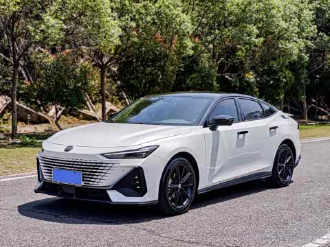 Changan UNI-V 2023 1.5 T Premium — фото 24