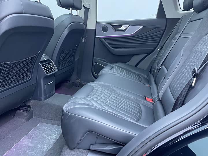 Hongqi HS5 2023 2.0 T Pro — фото 9