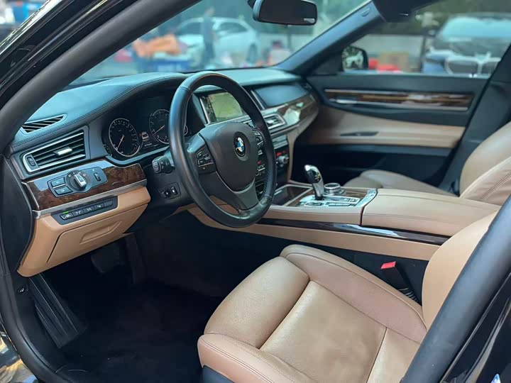 BMW 7-Series 2013 750 Li x Drive — фото 4