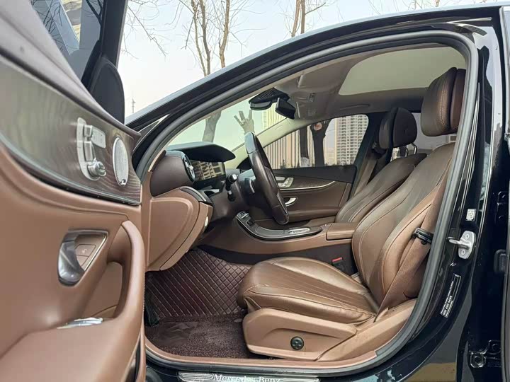 Mercedes-Benz E-Class 2021 E 300 L Luxury — фото 4