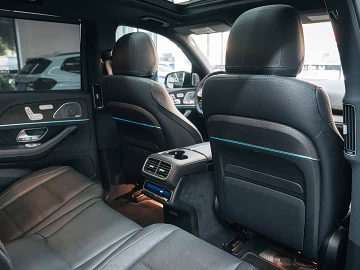 Mercedes-Benz GLS 2018 GLS 500 4 MATIC — фото 20
