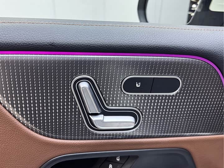Mercedes-Benz GLB 2021 GLB 200 — фото 11