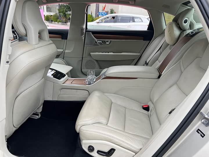 Volvo S90 Hybrid 2019 T 8 E Hybrid 3 VI — фото 13