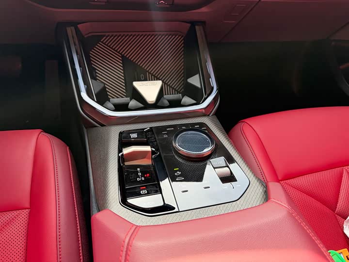 BMW X3 2025 x Drive 30 L Leading M — фото 12