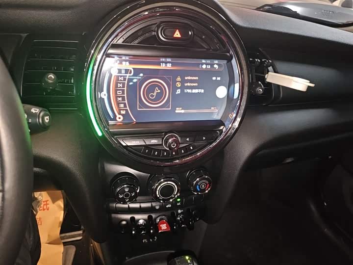 MINI Hatch — фото 13